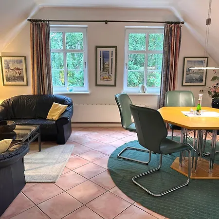 Utlande I Grosszuegige Landhauswohnung Am Lejlighed *